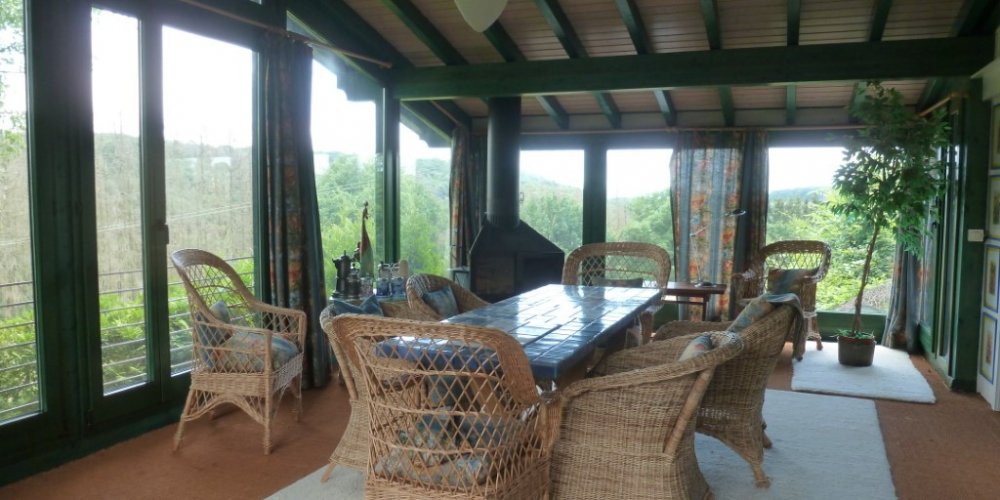 - VERKAUFT - Vogelgezwitscher statt Strassenlärm